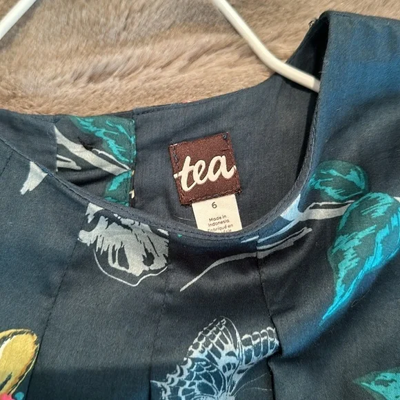 Tea Collection dress 6yr - Picture 4 of 6